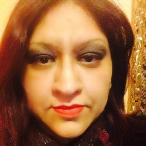 Meet your Posher, Angelica